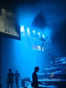 วอลเปเปอร์ติดฉากหลังเวทีเดินแบบ
